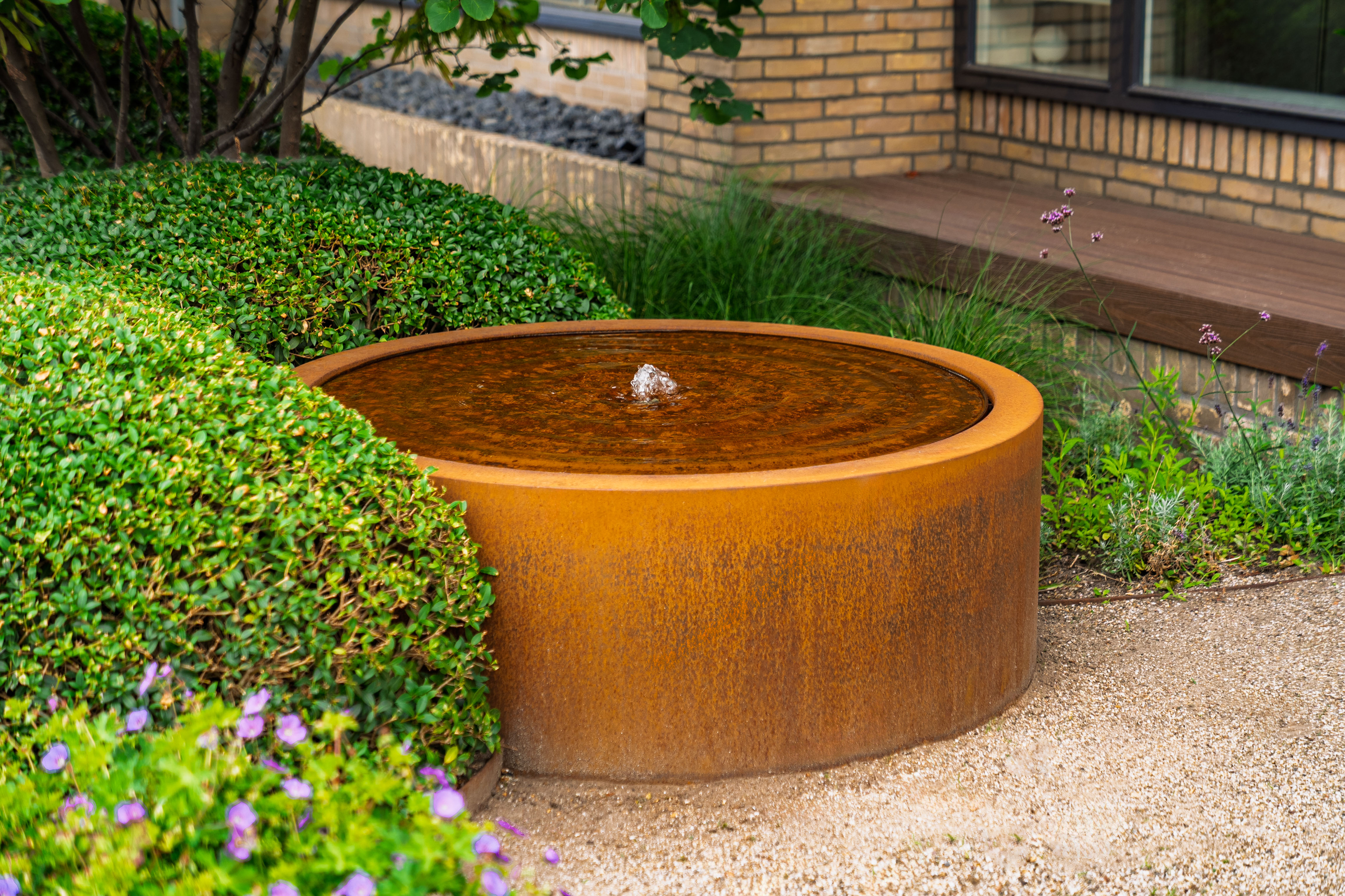 ADEZZ_Sales Selection_Water Table Round_Corten_004